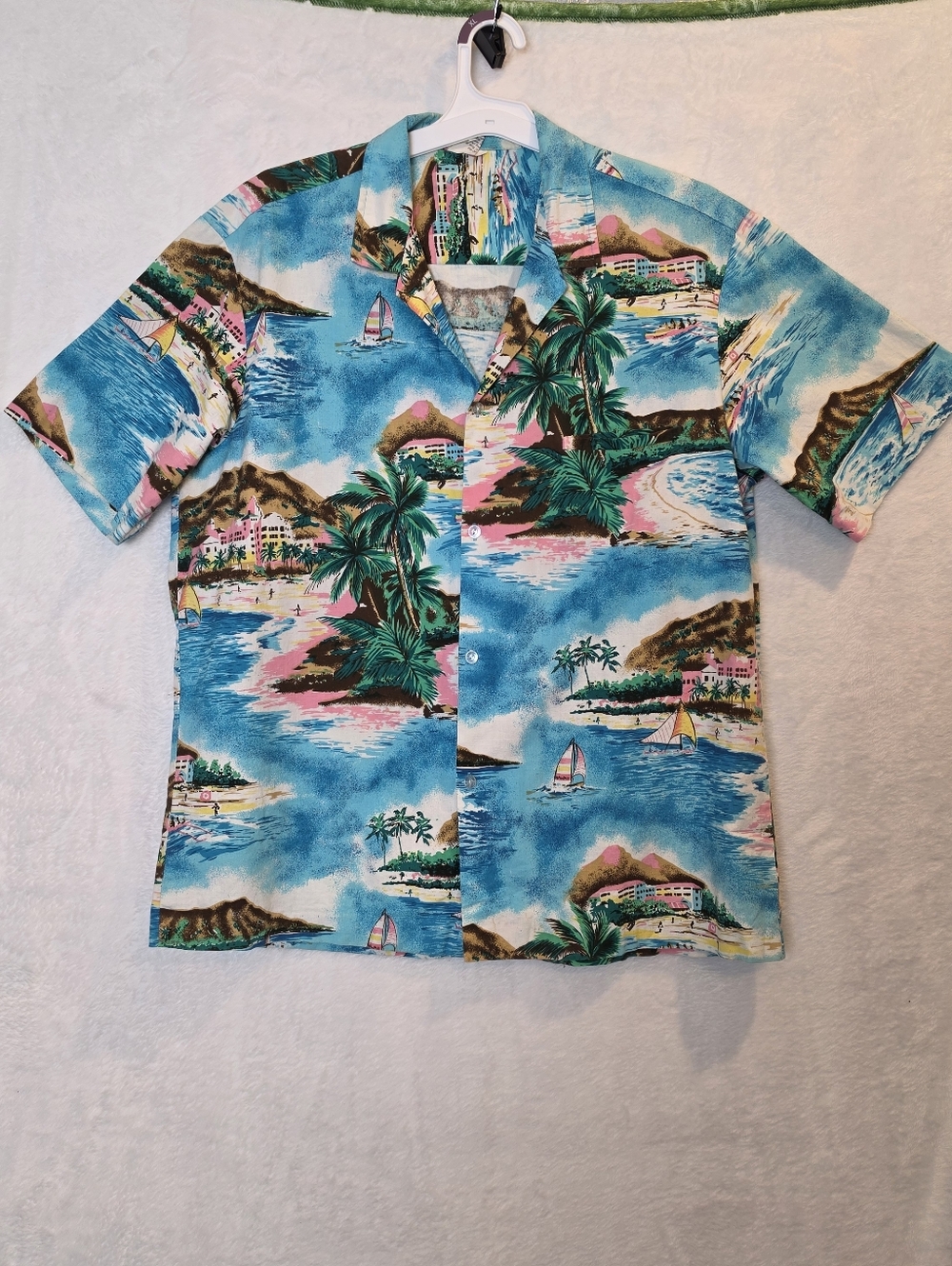 Royal Creations Hawaiian Shirt XL Made in Hawaii Tropical Beach Scene